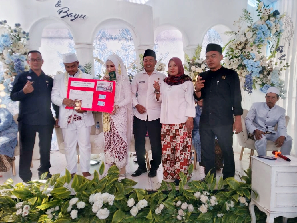 Bupati Nina Terbitkan Adminduk Pengantin Baru