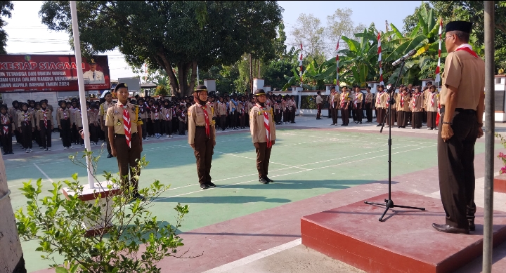 Camat Lelea Achmad Fauzie Pimpin Upacara Peringati Hari Pramuka Ke-63