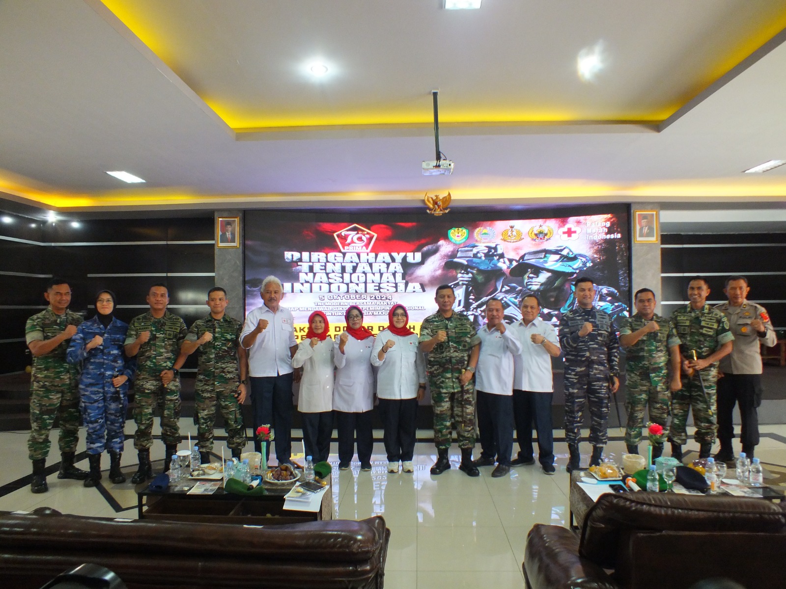 Kodim 0614/Kota Cirebon Kerahkan Warga Untuk Berobat Gratis Dalam Rangka Bakti Kesehatan TNI Tahun 2024