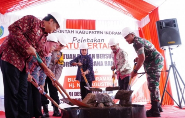 Bupati Indramayu Nina Agustina Relokasi Korban Banjir Rob dan Bangunkan 72 Rumah Bersubsidi