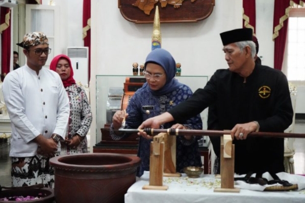 Jamasan Pusaka Wujud Penghormatan Kepada Luluhur Indramayu