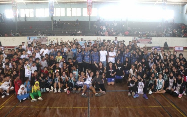 Kejuaraan Bola Basket Milenial Piala Bupati Indramayu Berlangsung Meriah