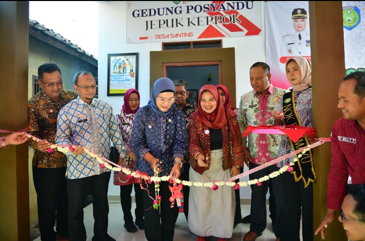 Bupati Indramayu Resmikan Posyandu Jeruk Keprok