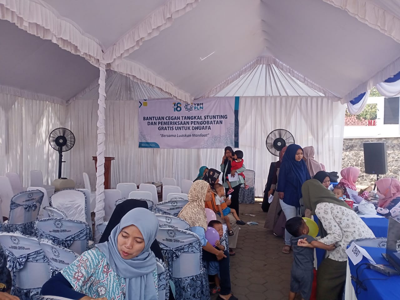 Warga Margadadi Sumringah, Adanya Stunting dan Pengobatan Gratis Bersama PLN Indramayu