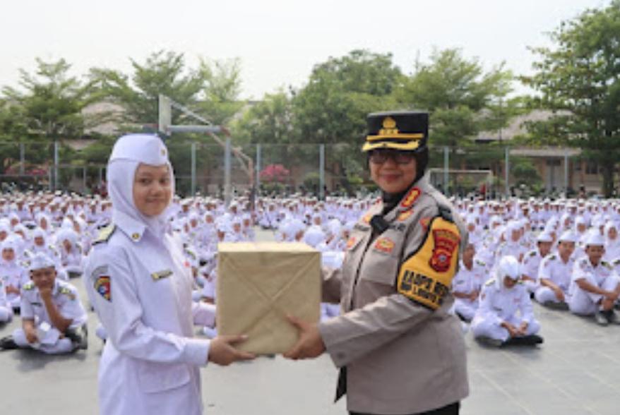 Polresta Cirebon Gelar Police Goes To SMKN 1 Jamblang