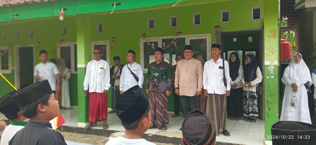 Rangkaian Acara Peringatan Hari Santri 2024, Sejumlah MDTA Mengikuti Pawai