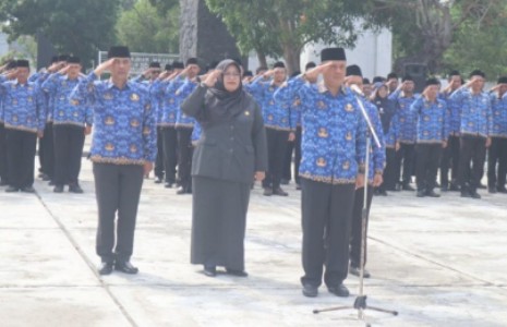 Peringati HUT Ke-53 KORPRI, Sekda Indramayu Pimpin Ziarah Ke Taman Makam Pahlawan