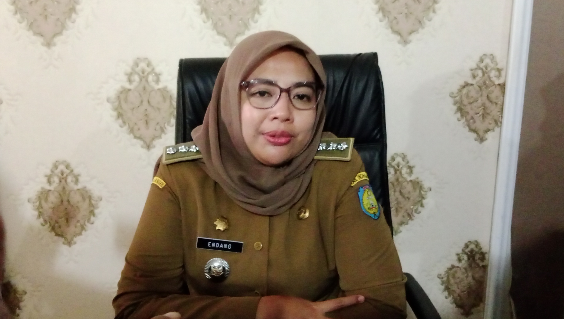 Tuntut Keadilan Relokasi, Puluhan Warga Eretan Kulon Datangi Dinsos Indramayu