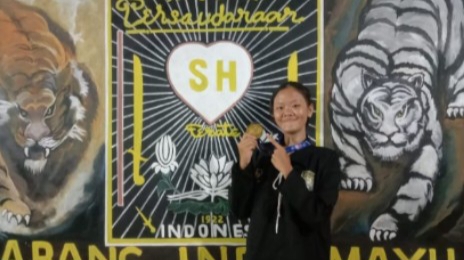 Olivia Yola Devita, Mendapatkan Medali Emas Pada Kejuaraan Indramayu Competition 2 Tingkat Jabar