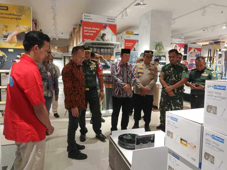 AZKO Hadir di Mall Indramayu, Tawarkan Promo Menarik bagi Pengunjung