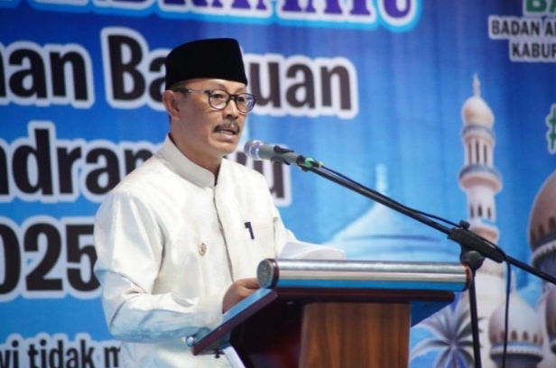 Raih Keberkahan Ramadan Melalui Program Indramayu Berzakat