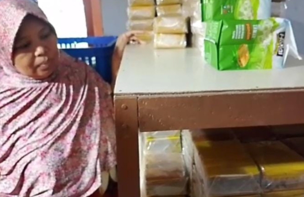 Nabung Selama 13 Tahun, Penjual Kue Asal Kelurahan Bojongsari Bisa Meraih Mimpinya Berangkat Haji