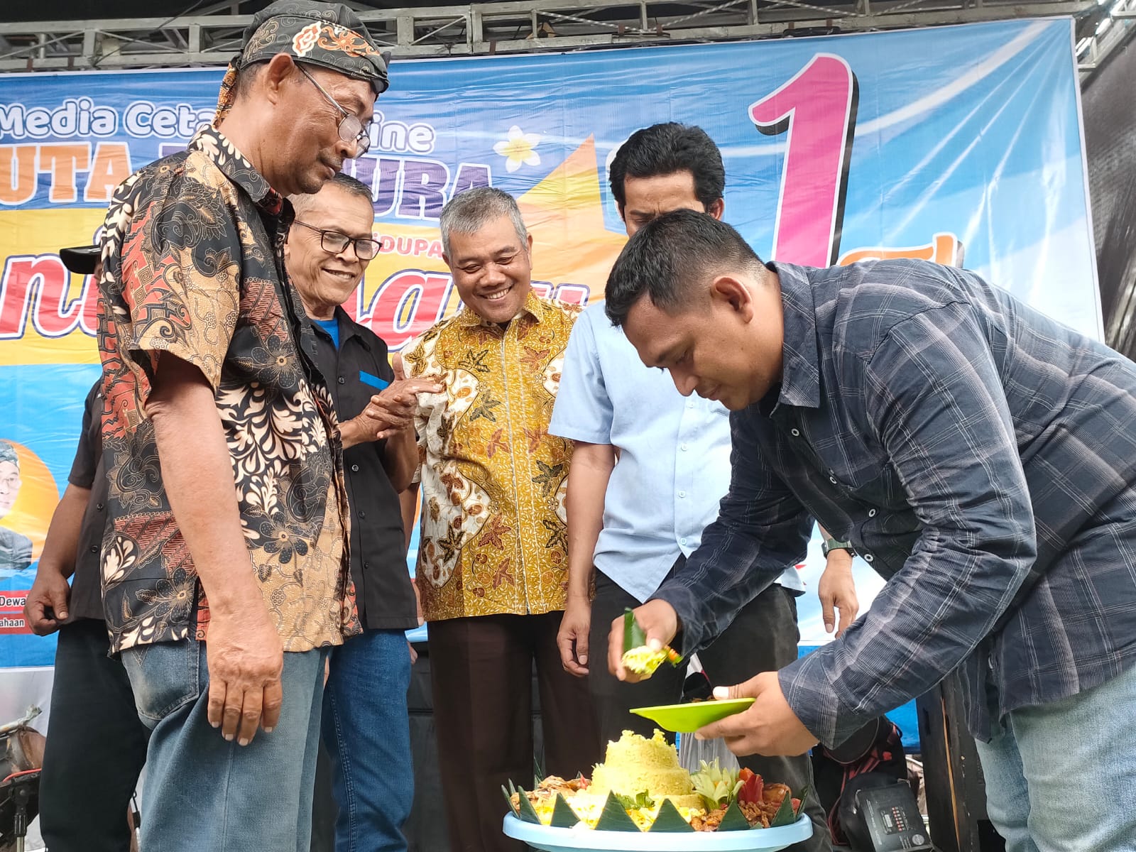 Meriahnya Acara HUT I Media Cetak dan Online Duta Pantura