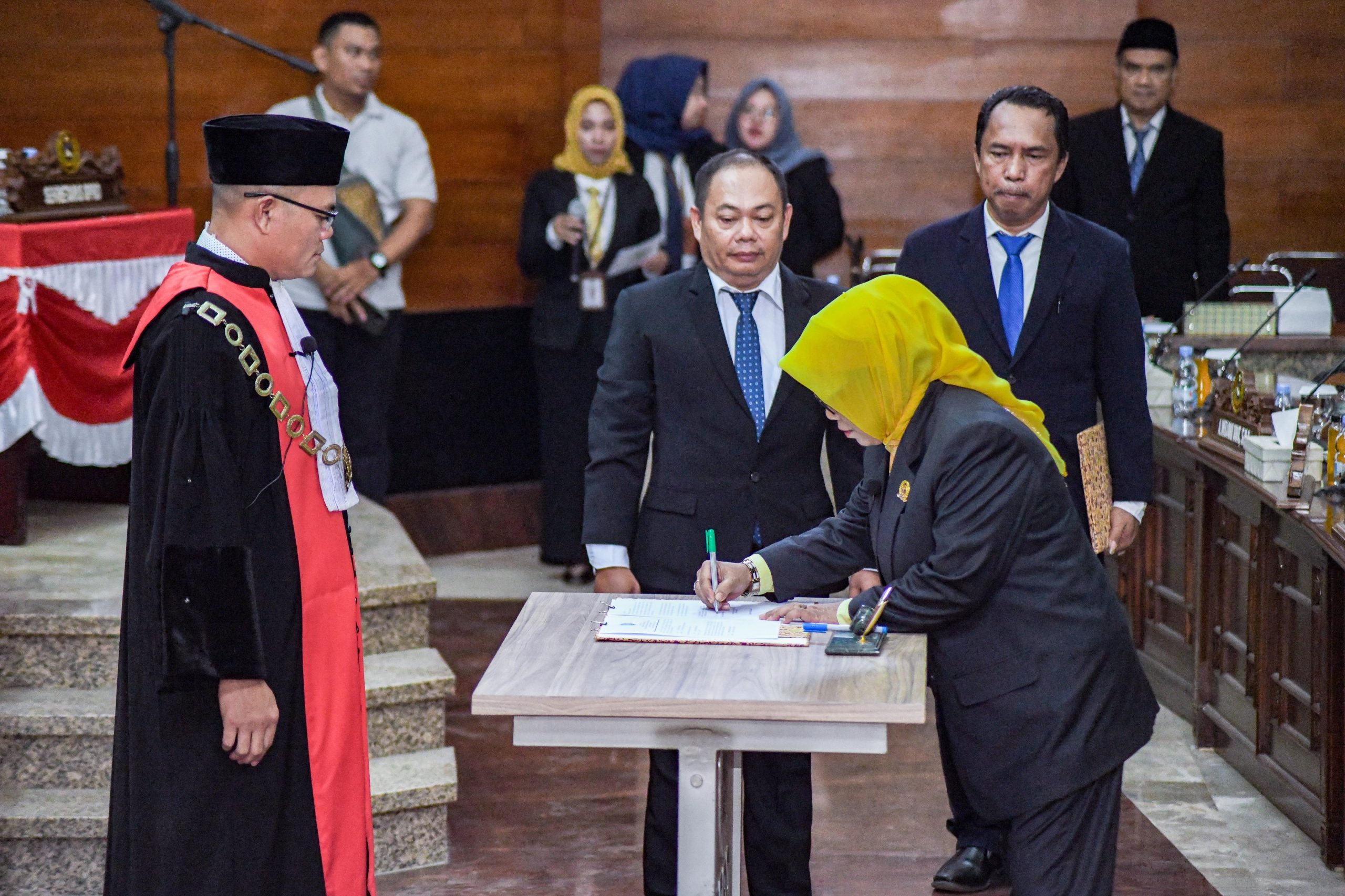 Hadiri Peresmian dan Pengucapan Sumpah Ketua dan Anggota DPRD PAW, Lucky Hakim: Perkuat Kolaborasi Eksekutif dan Legislatif