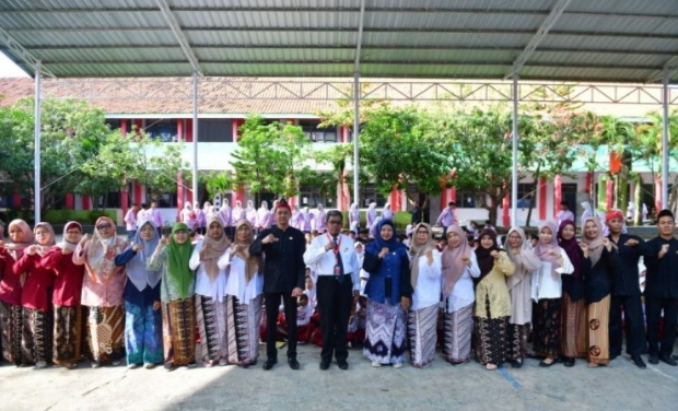 35 Ribu Siswa Terjangkau PKRS, Indramayu Raih Prestasi Nasional