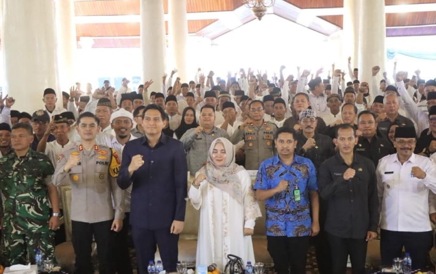 Ratusan Calwu Deklarasi Damai Komitmen Menjaga Kondusifitas Desa pada Pilwu Serentak