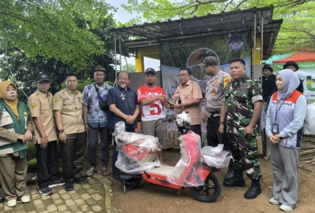 Fantastis! Petani Di Kecamatan Kedokan Bunder Buktikan Sawah Bisa Panen 12,11 Ton/Hektare