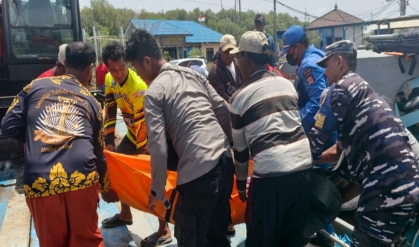 Tragedi Laut Indramayu: Perahu Nelayan Tenggelam Diduga Ditabrak Tongkang