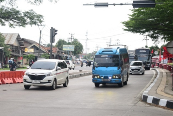 H+3 Arus Balik, Jalur Pantura Indramayu Mulai Dipadati Kendaraan